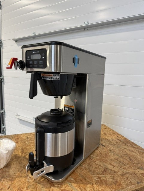 DEMO Bunn ICB filterkoffietoestel + thermos 3.8 Liter 1 doos filterpapier