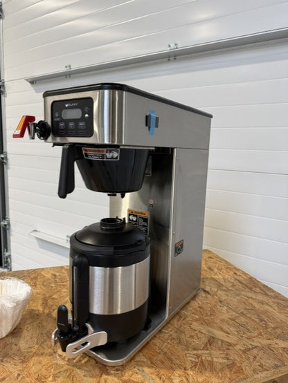 DEMO Bunn ICB filterkoffietoestel + thermos 3.8 Liter 1 doos filterpapier